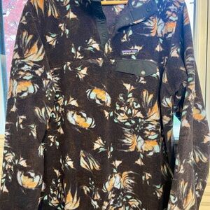 Patagonia Women’s floral fleece